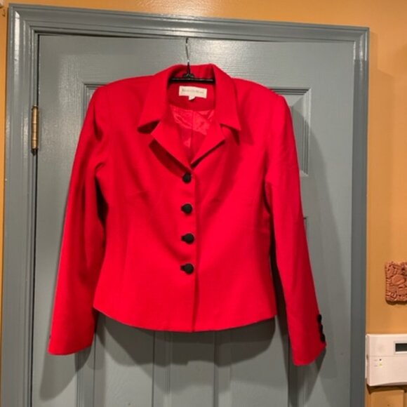 Renee DuMarr circa 90s red jacket, black buttons, 10, never worn - Picture 1 of 3